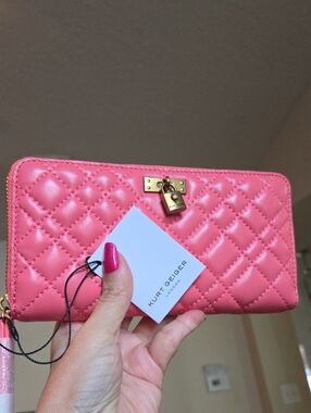 Kurt Geiger Quilted Pink Zip Wallet with Gold Padlock
